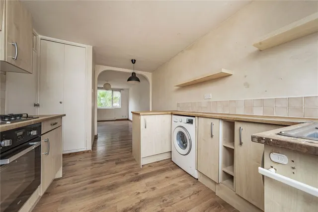 Arabella Drive, Barnes, photo 2