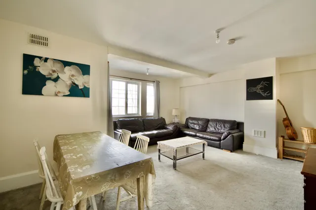 4 bedroom flat, Cheyne Close, London, NW4