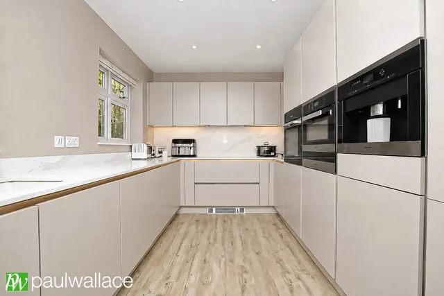 Roselands Avenue, Hoddesdon, EN11, photo 3