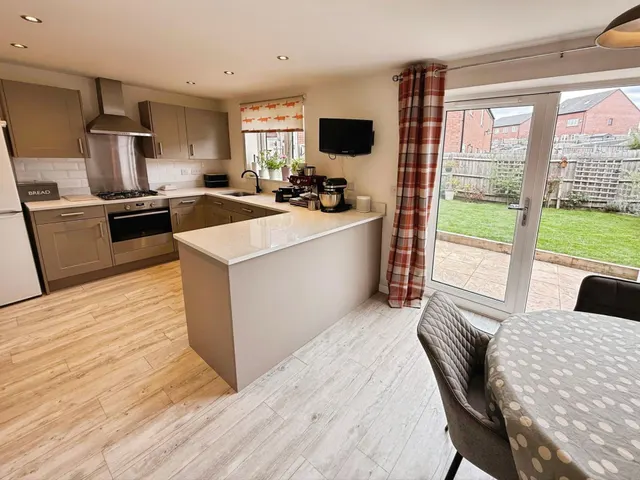 Eunice Way, Telford, TF3, photo 2