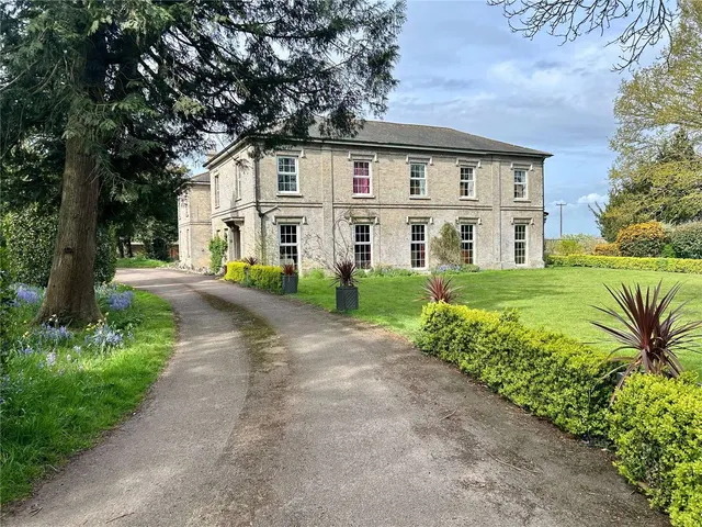 Church Road, Weybread, Diss, Suffolk, IP21 5TR, photo 1