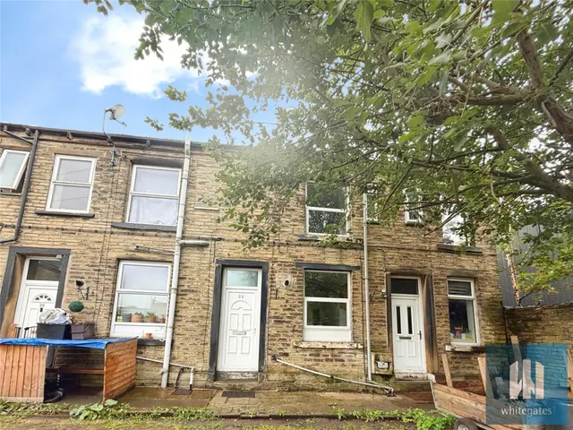 Off Wakefield Road, Brighouse, HD6, photo 1