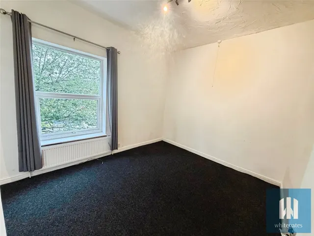 Off Wakefield Road, Brighouse, HD6, photo 3