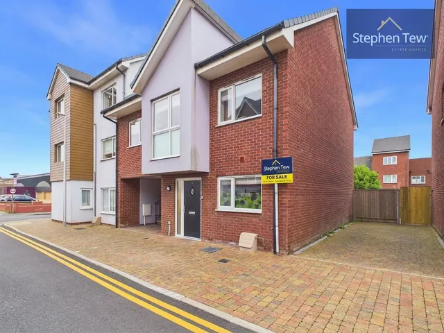Robinson Road, Blackpool, FY1, photo 1