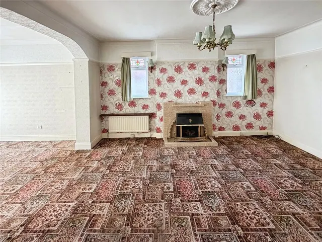 Photo 2 — Clovelly Road, Edenthorpe, South Yorkshire, DN3