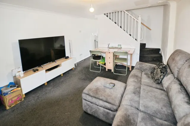 Photo 3 — Coltsfoot Road, Hamilton, Leicester