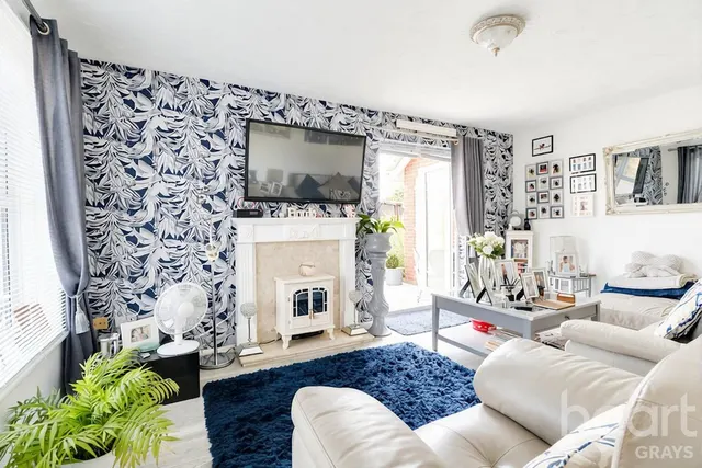 Cole Avenue, Chadwell St Mary, RM16, photo 3