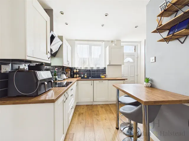 Photo 2 — Wordsworth Crescent, Blacon, Chester, Cheshire, CH1 5UF