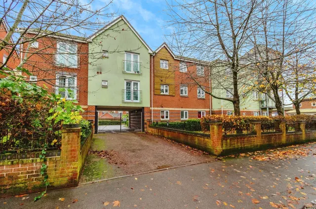 Willenhall Road, Wolverhampton, WV1, photo 1