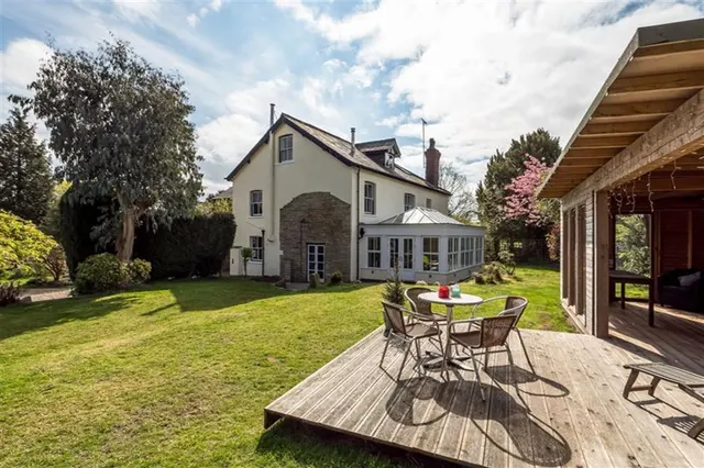 Prestbury, Macclesfield, photo 1