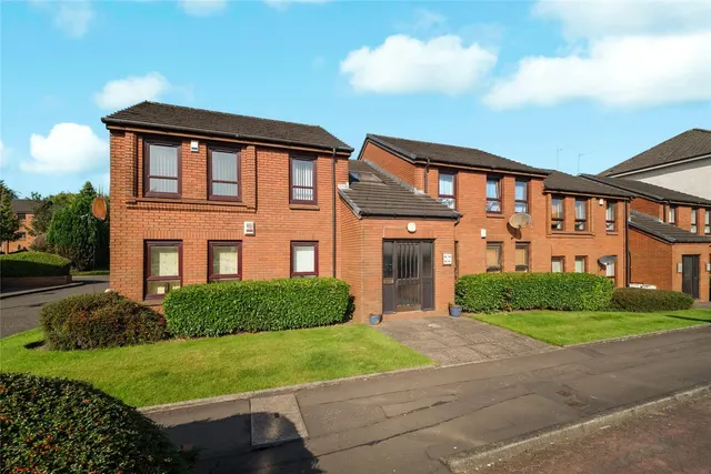 Princes Gate, Rutherglen, G73, photo 1