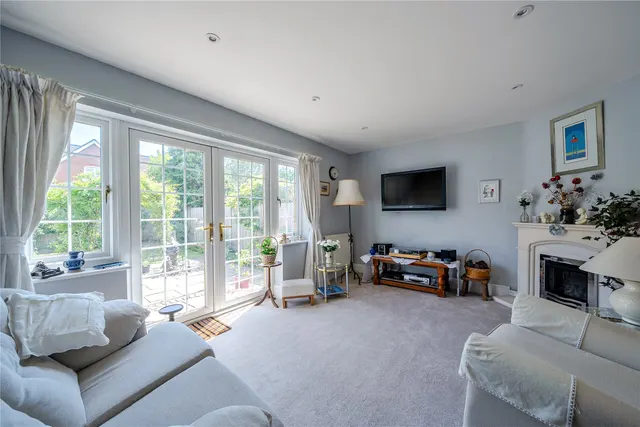 Westfield Road, Woking, GU22, photo 3