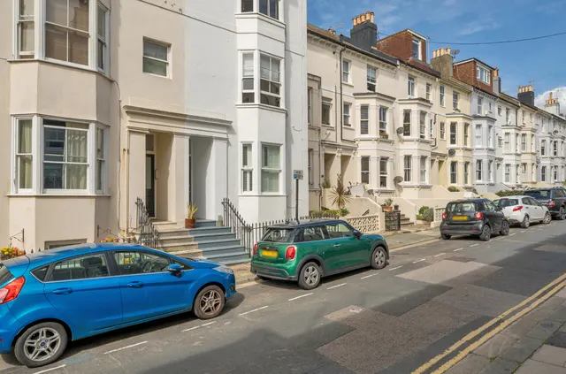Lansdowne Street, Hove, BN3, photo 1
