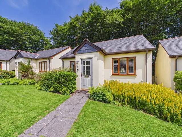 Photo 2 — Inny Holiday Village, Davidstow, Camelford, PL32 9XN (Quote Ref. PM0522)