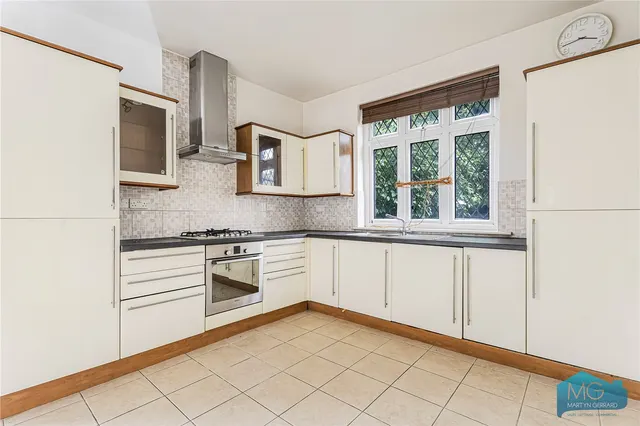 Manor Road, Barnet, EN5, photo 3