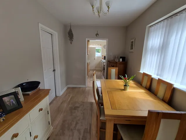 Photo 3 — Swinbrook Road, Carterton