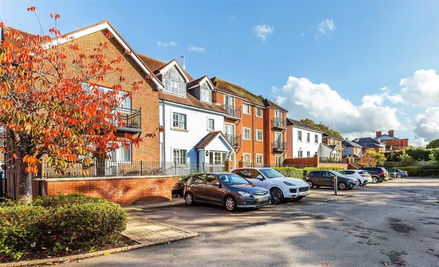 Horsham Road, Dorking, RH4, photo 1