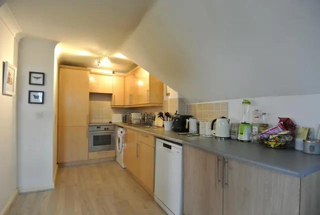 Photo 3 — Albany Court,, 65-67 Chertsey Road, Ashford, Surrey, TW15 1SU