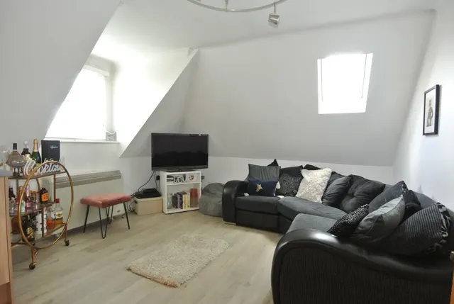 Photo 2 — Albany Court,, 65-67 Chertsey Road, Ashford, Surrey, TW15 1SU