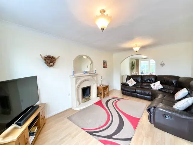 Havensfield Drive, Tean, ST10, photo 3