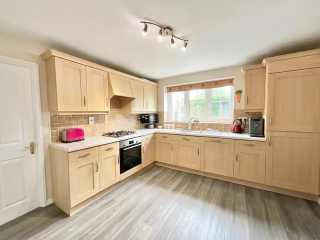 Havensfield Drive, Tean, ST10, photo 2