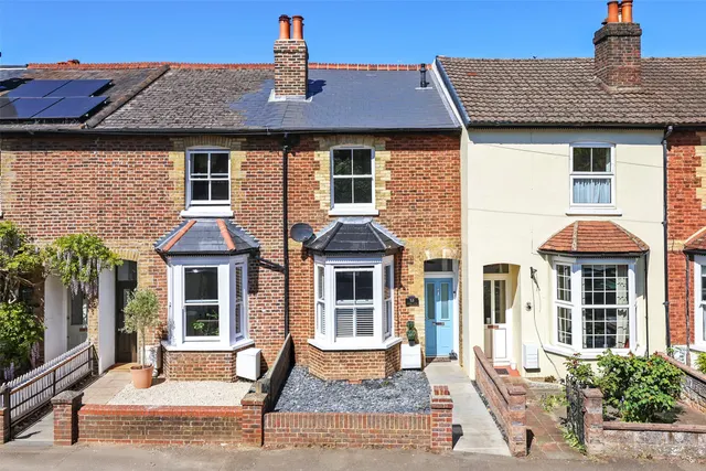 St. Marys Road, Reigate, RH2, photo 1