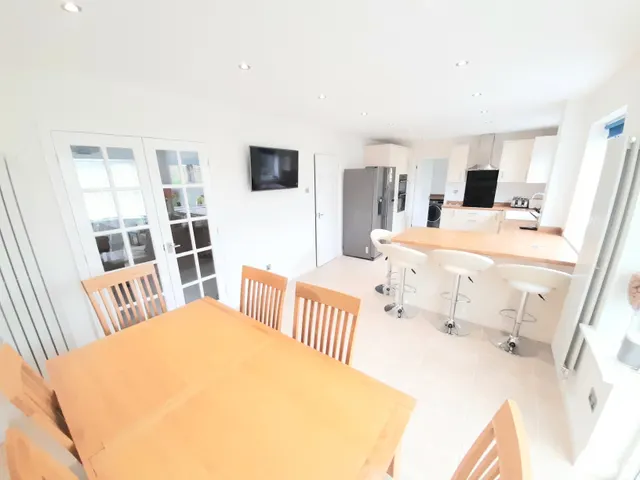 Photo 3 — Emerson Valley, Milton Keynes, MK4