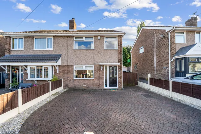 Lincoln Drive, Ashton-In-Makerfield, WN4, photo 1