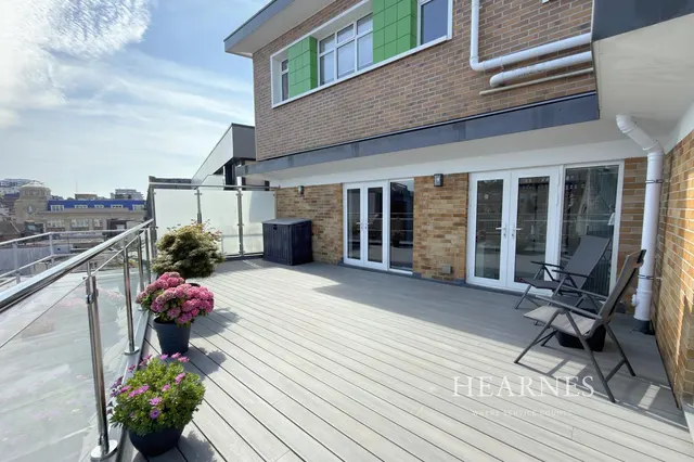 Bristol and West House, BH1, photo 1