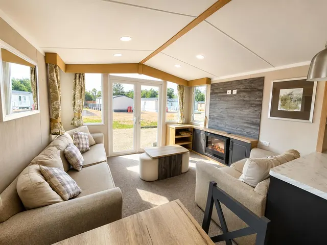 Little Lakeland Caravan Park, Wortwell, IP20, photo 2
