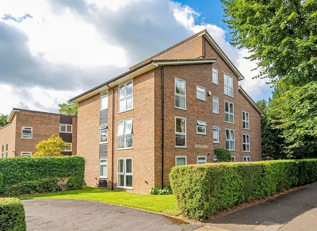 Cromwell Road, Teddington, TW11, photo 1