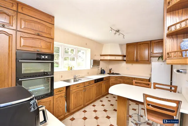Herbert Road, Emerson Park, RM11, photo 3