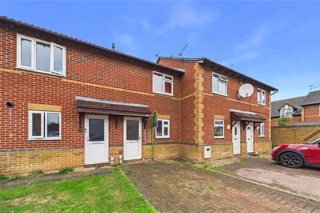 Limoges Court, Duston, NN5, photo 1