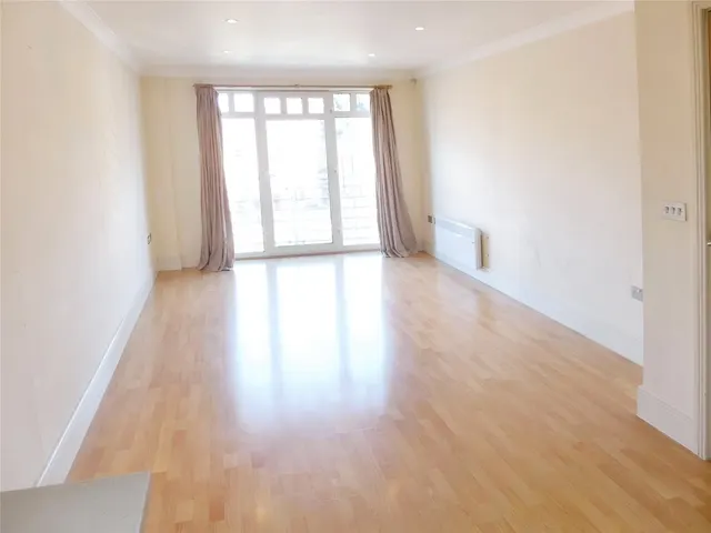 Queen Victoria Road, Coventry, CV1, photo 3