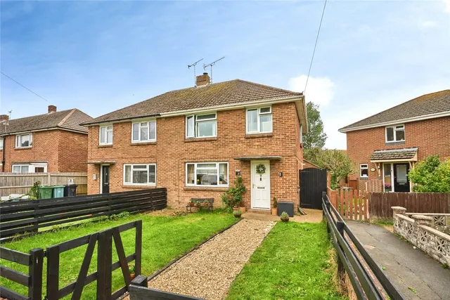 Medeway, Sandown, PO36, photo 1