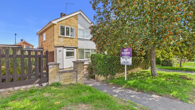 Windsor Road, Yaxley, photo 1