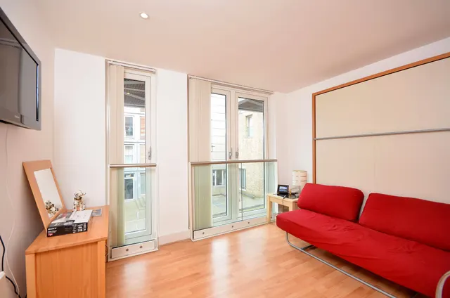 Photo 3 — 36 Axis Court, 15 Chambers Street, London