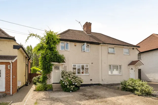Ladygate Lane, Ruislip, HA4, photo 1