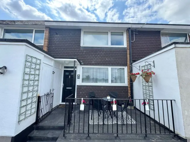 Miswell Lane, Tring, Hertfordshire, HP23 4BX, photo 1