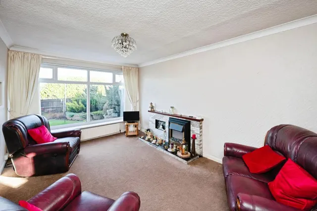 Photo 3 — Southfields Close, Kirkby-in-Ashfield, Nottingham, Nottinghamshire, NG17