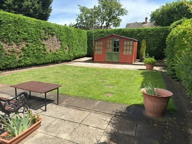 Photo 3 — Greendale Gardens, Nottingham, Nottinghamshire, NG8