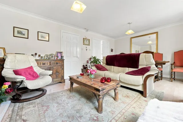 Photo 3 — Willowbank Drive, Bollington, Bollington