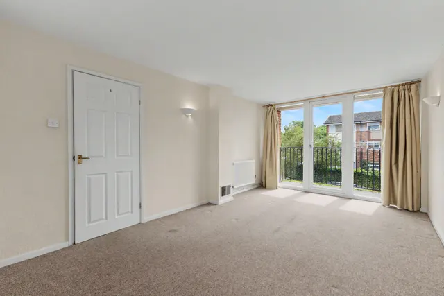 Photo 2 — Sandfield Road, Stratford-Upon-Avon, CV37