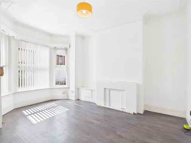 Photo 2 — Barton Lane, Eccles, Manchester, Greater Manchester, M30 0HJ