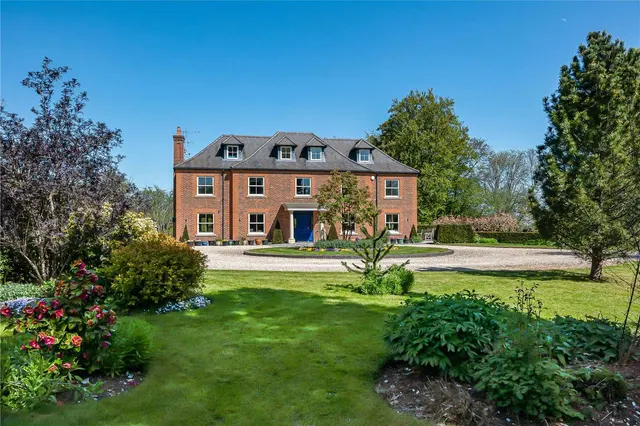 Photo 2 — Maidensgrove, Henley-on-Thames, Oxfordshire, RG9 6HA