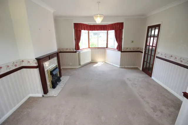 Photo 3 — Stoneleigh Park Road, EPSOM, Surrey, Epsom, KT190RQ