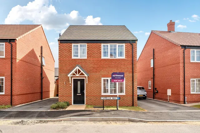 Camellia Way, Witham St Hughs, LN6, photo 2
