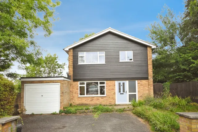 Sussex Road, Warley, Brentwood, photo 1