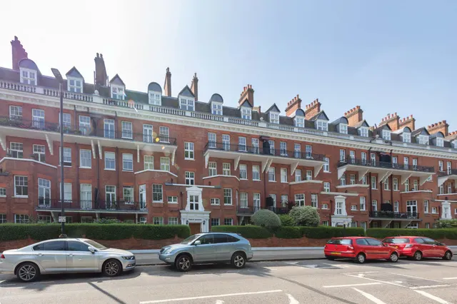 49a Primrose Mansions, Prince of Wales Drive, London, photo 1
