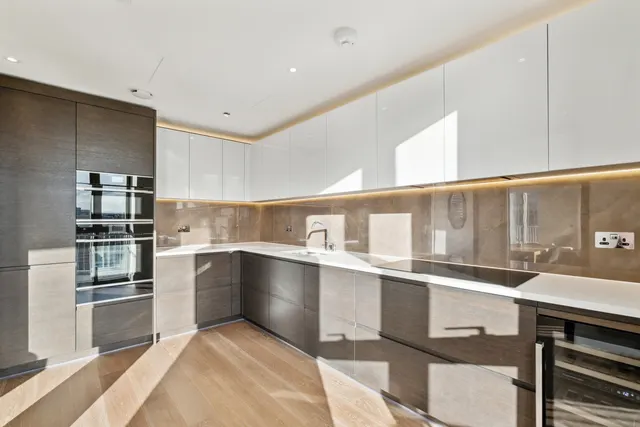 Warwick Lane, London, W14, photo 2